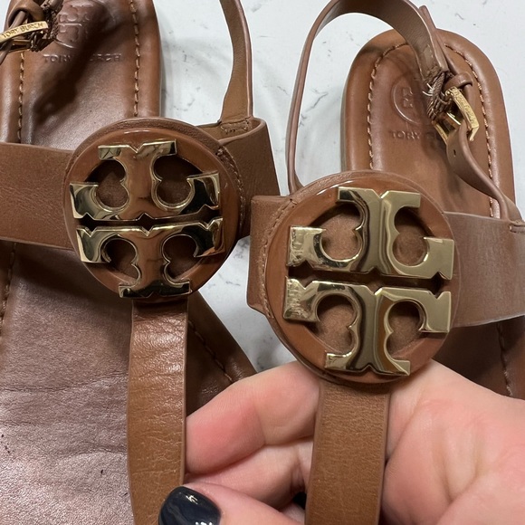 Tory Burch Tan Claire Sandals, Rohan Tan, Size 9 - Picture 3 of 10